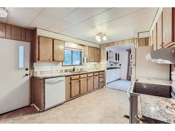 11460 SW ROYAL VILLA DR, Tigard, OR 97224