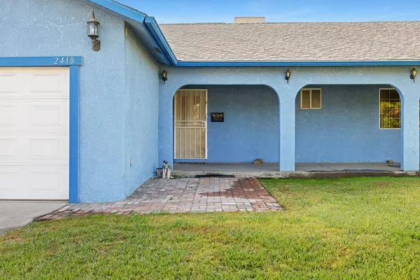 2418 E Santa Ana Avenue, Fresno, CA 93726