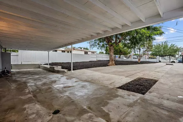 728 Fergus ST, San Diego, CA 92114