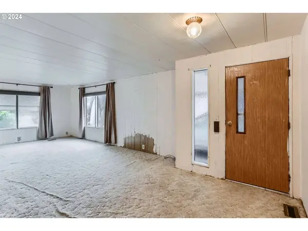 11460 SW ROYAL VILLA DR, Tigard, OR 97224