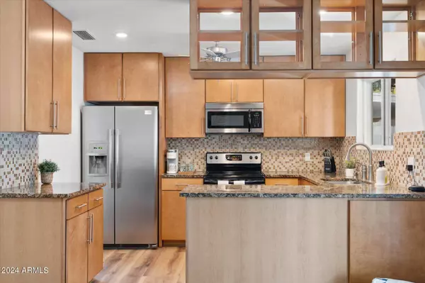 6351 E WALTANN Lane, Scottsdale, AZ 85254