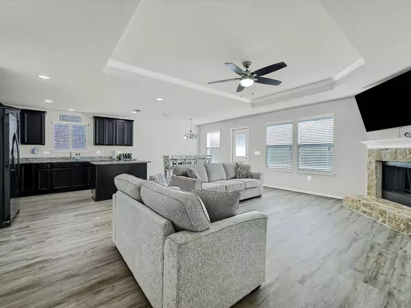 1620 Vernon Drive, Aubrey, TX 76227