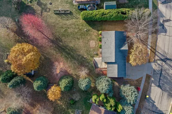 2006 Winfield Drive, Reedsburg, WI 53959