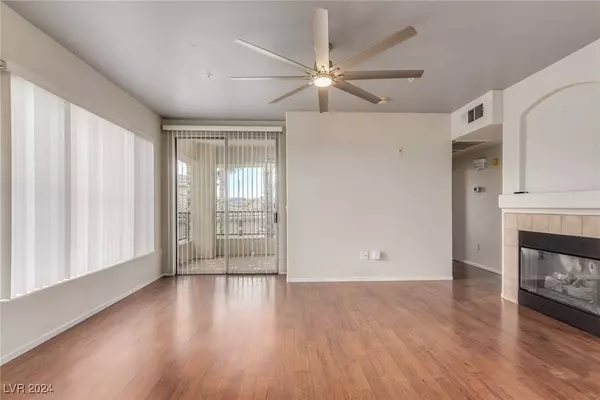 7147 S Durango Drive #304, Las Vegas, NV 89113