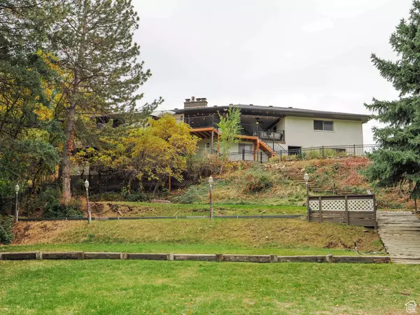 609 E MEADOWLARK LN, Bountiful, UT 84010