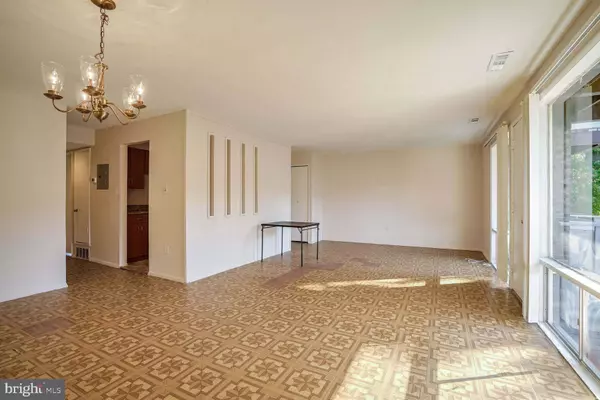 519 WILSON BRIDGE DR #6718 B-2, Oxon Hill, MD 20745