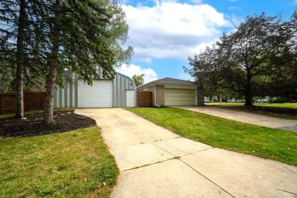 3125 Leonard NW Street, Grand Rapids, MI 49504