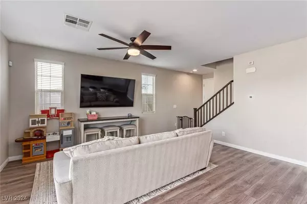 10474 Mount Charleston Avenue, Las Vegas, NV 89166