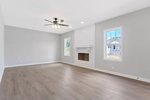 2051 Ireland way, Clarksville, TN 37042