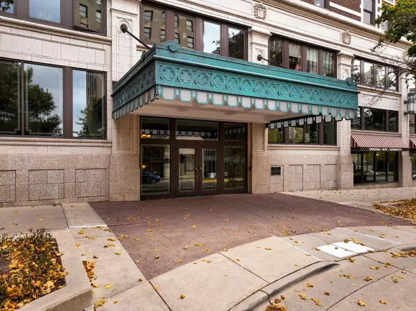 123 W Washington Avenue #706, Madison, WI 53703