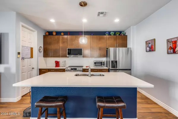 7540 E OSAGE Avenue, Mesa, AZ 85212