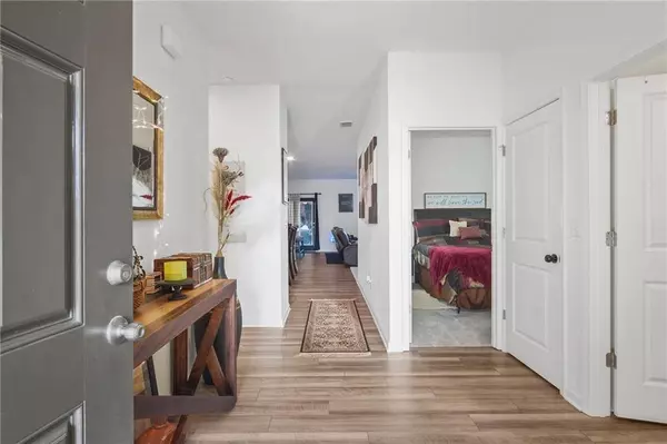 136 Knightsbridge LN, Winder, GA 30680