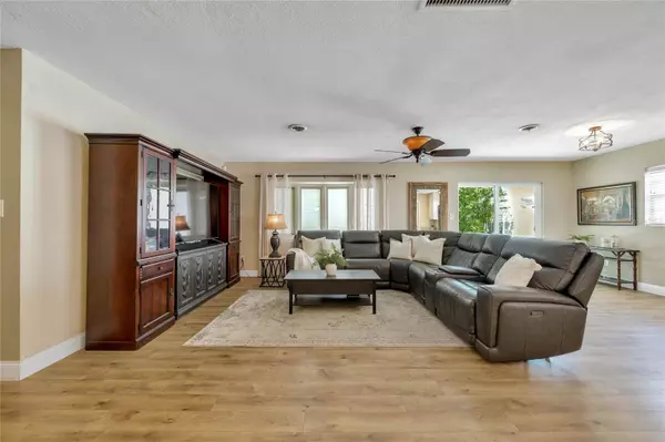 5318 POINSETTA AVE, Winter Park, FL 32792