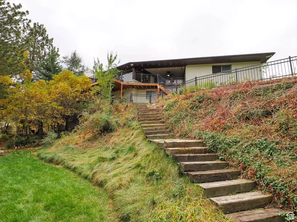 609 E MEADOWLARK LN, Bountiful, UT 84010