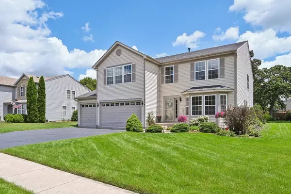 319 White Oak ST, Hampshire, IL 60140