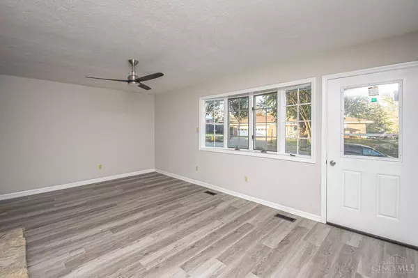 4754 Alexis Ave, Dayton, OH 45431