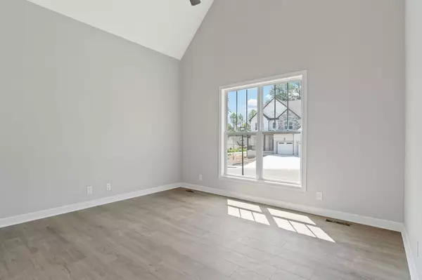 2051 Ireland way, Clarksville, TN 37042