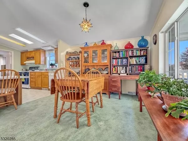 4 Nightingale Court, White Twp., NJ 07823