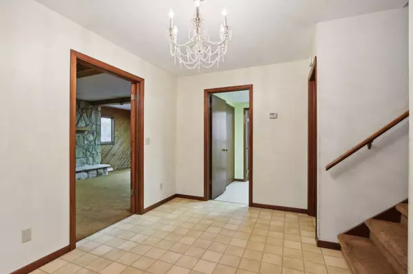 7195 Hickory Run, Waunakee, WI 53597