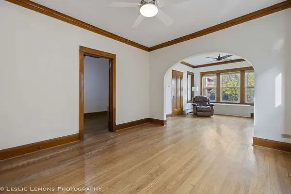 5229 W Newport Avenue, Chicago, IL 60641