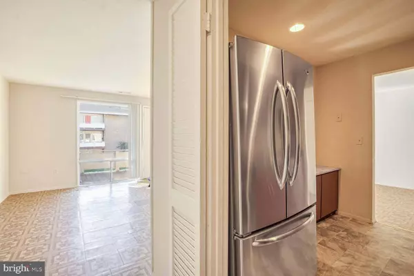 519 WILSON BRIDGE DR #6718 B-2, Oxon Hill, MD 20745