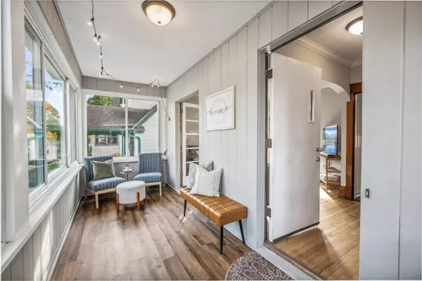 681 Simpson ST, Saint Paul, MN 55104