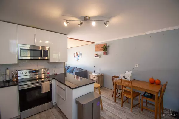 4946 Hardell Dr, Fairfield, OH 45014