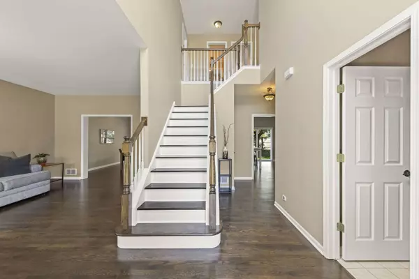 1212 SAMUEL Court, Naperville, IL 60540