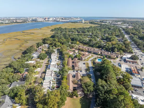 650 Cornell St #D-61, Charleston, SC 29407