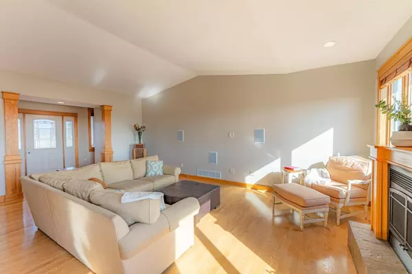 1433 109th ST, New Richmond, WI 54017