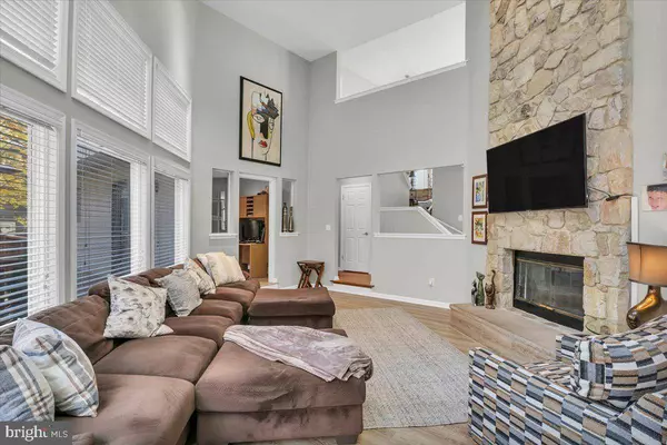 3 PROMENADE PL, Voorhees, NJ 08043