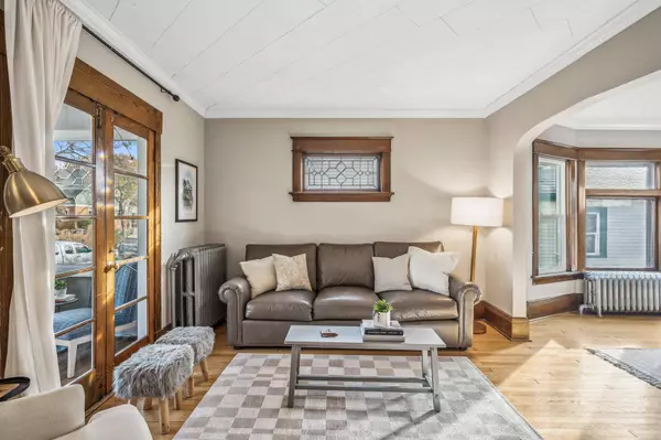 681 Simpson ST, Saint Paul, MN 55104