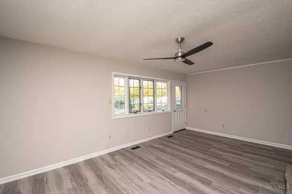 4754 Alexis Ave, Dayton, OH 45431