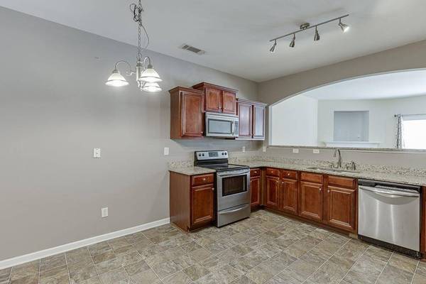 2149 Burns View LN, Lawrenceville, GA 30044