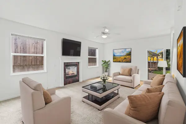 943 Crystal DR, Eagle Point, OR 97524