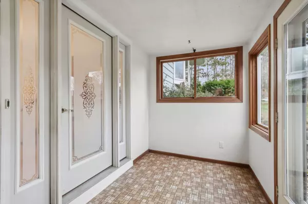 7195 Hickory Run, Waunakee, WI 53597