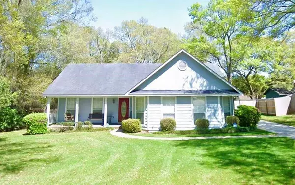 7100 Huntington CT, Mobile, AL 36619