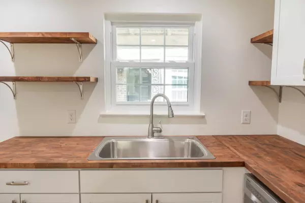 650 Cornell St #D-61, Charleston, SC 29407