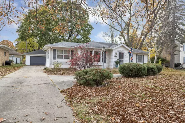 3819 Pinecrest RD, Rockford, IL 61107