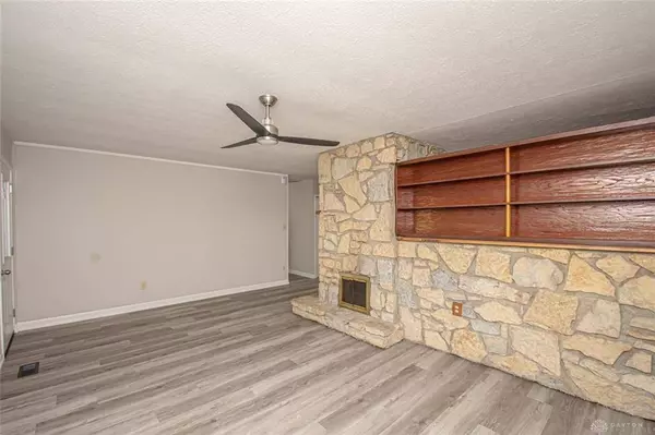 4754 Alexis Avenue, Dayton, OH 45431