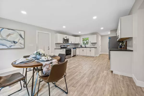 359 Amity Road, Bethany, CT 06524