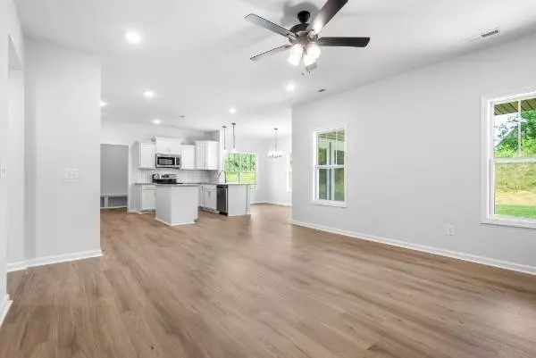 261 Wesson Dr, Clarksville, TN 37043