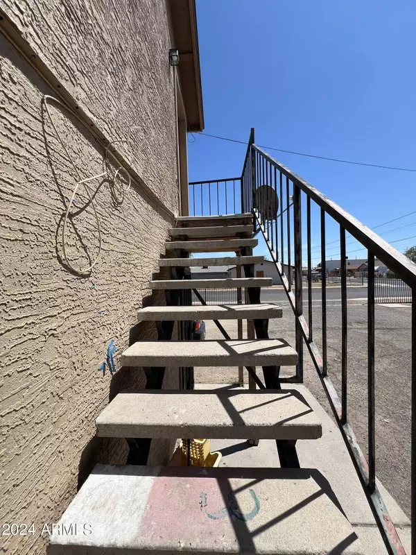 1444 S 13TH Avenue, Phoenix, AZ 85007