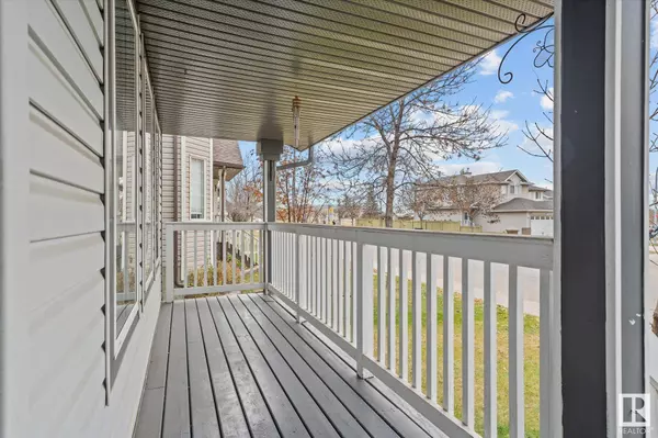 15806 139 ST NW, Edmonton, AB T6V 1S5