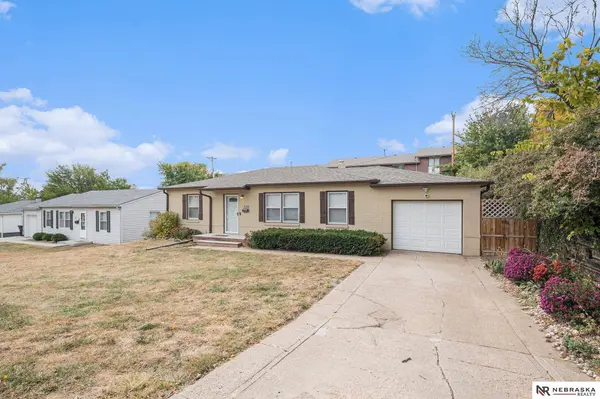 520 S 70th Street, Omaha, NE 68106