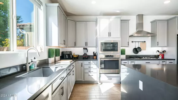 3855 E SHANNON Street, Gilbert, AZ 85295