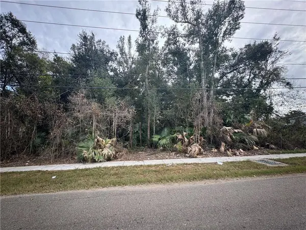 27 JEAN LAFITTE BLVD, Jean Lafitte, LA 70036