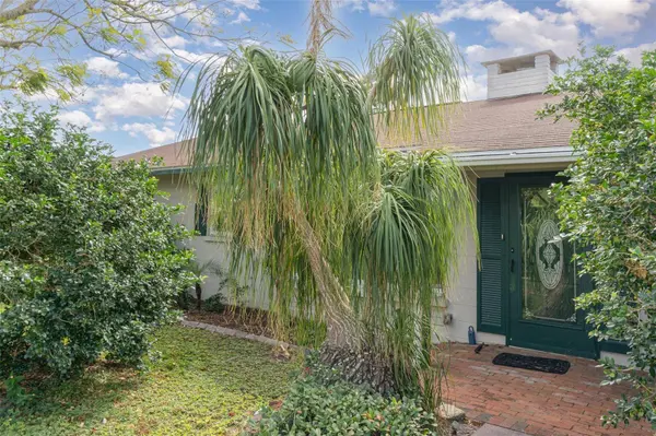 342 SUWANEE AVE, Sarasota, FL 34243