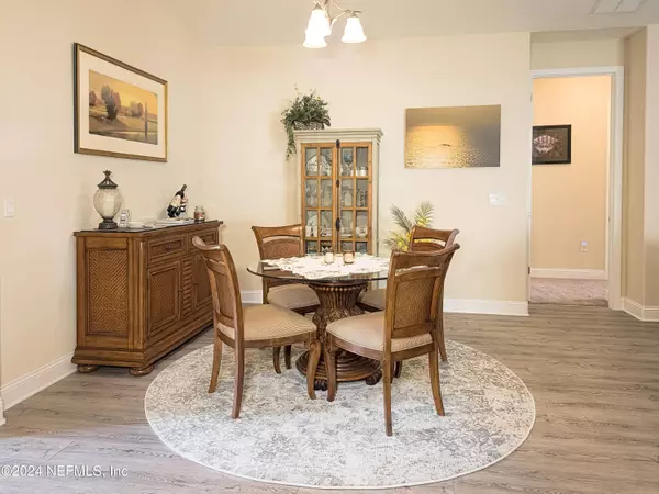 24 SOUTHLAKE DR, Palm Coast, FL 32137