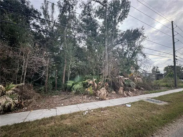 27 JEAN LAFITTE BLVD, Jean Lafitte, LA 70036